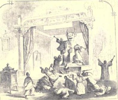 Hong Xiuquan and followers destroying Kan-wang-ye Idol in 1844