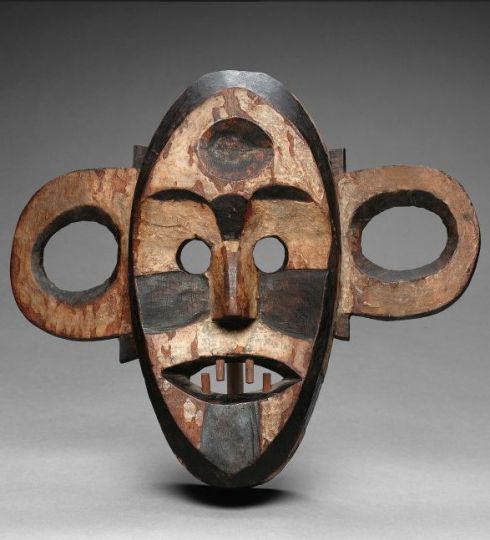 Mask, Boa, Late 19th/early 20th c., wood, kaolin, and pigment, Democratic Republic of the Congo.